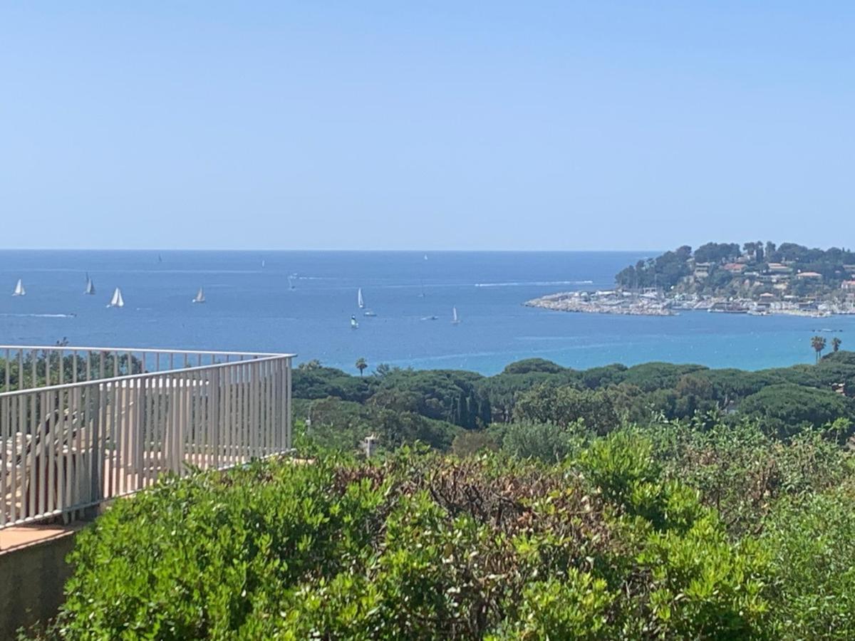 Les Citronniers - Splendide vue mer accès plage à pieds à 5 minutes Cavalaire-sur-Mer Exterior foto